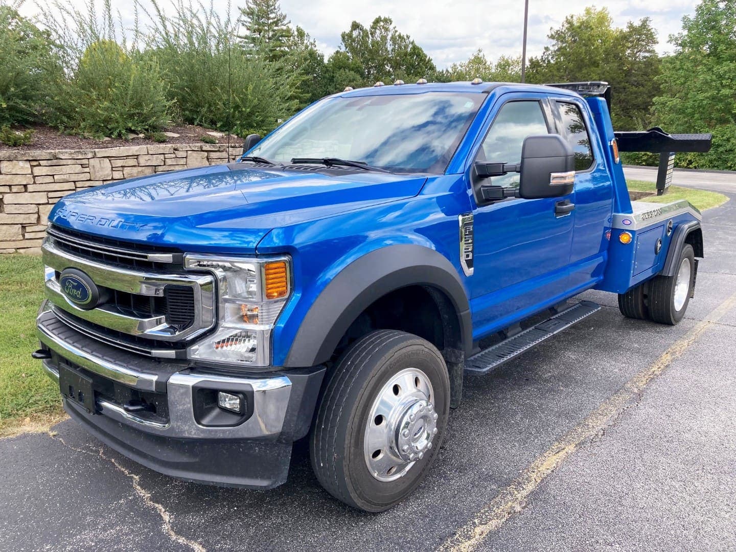 2020 Ford F550 Gas w/ Jerr Dan MPL-NG Self Loader w/ Single-Line Wrecker, view 1