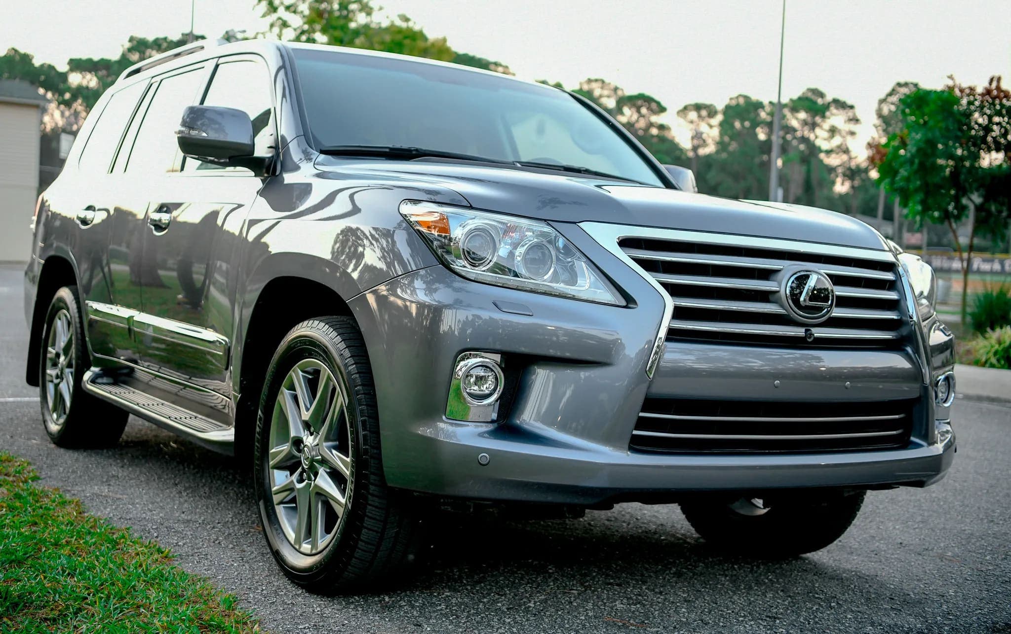 2014 Lexus LX570, view