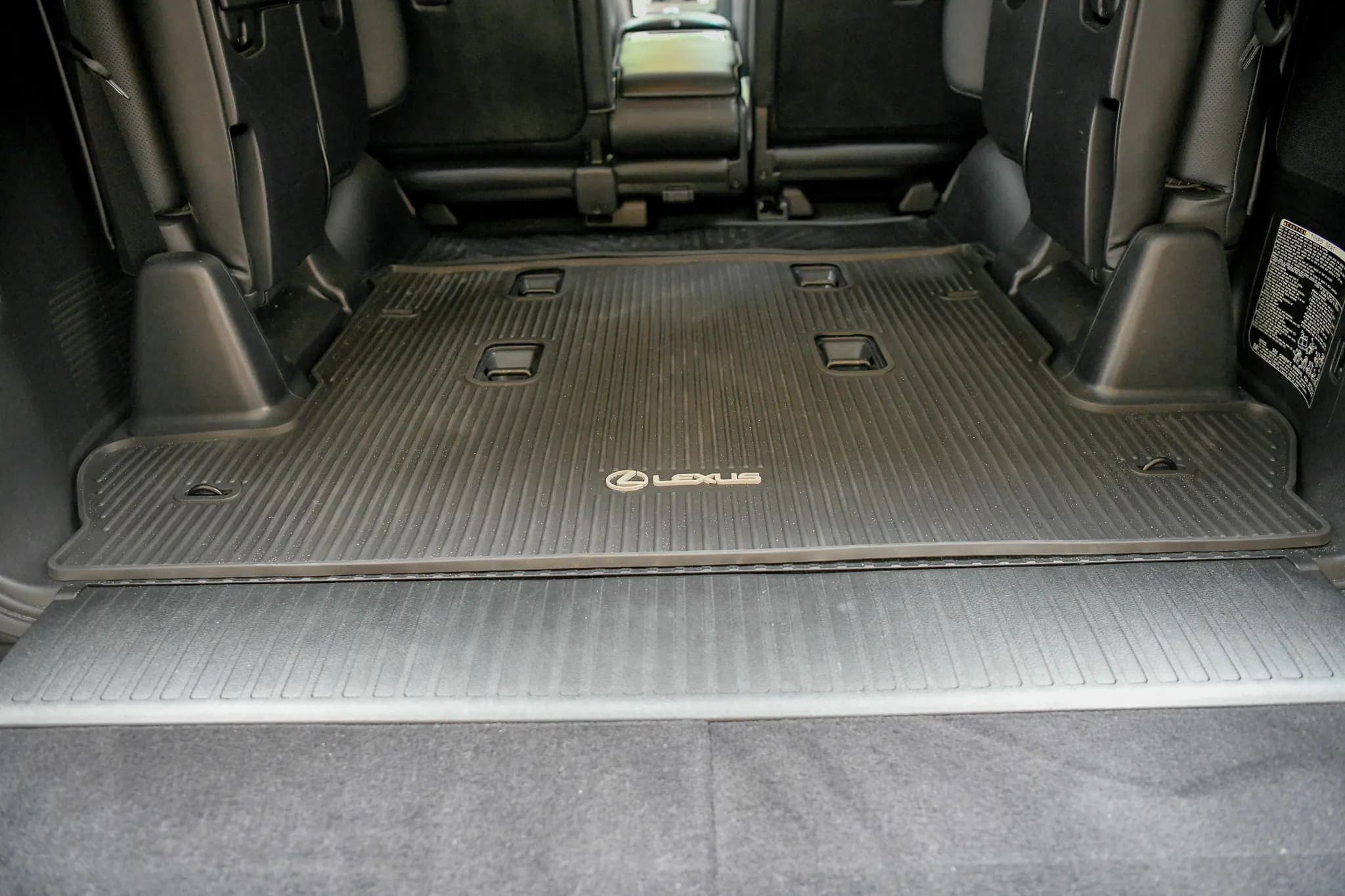 2014 Lexus LX570, view