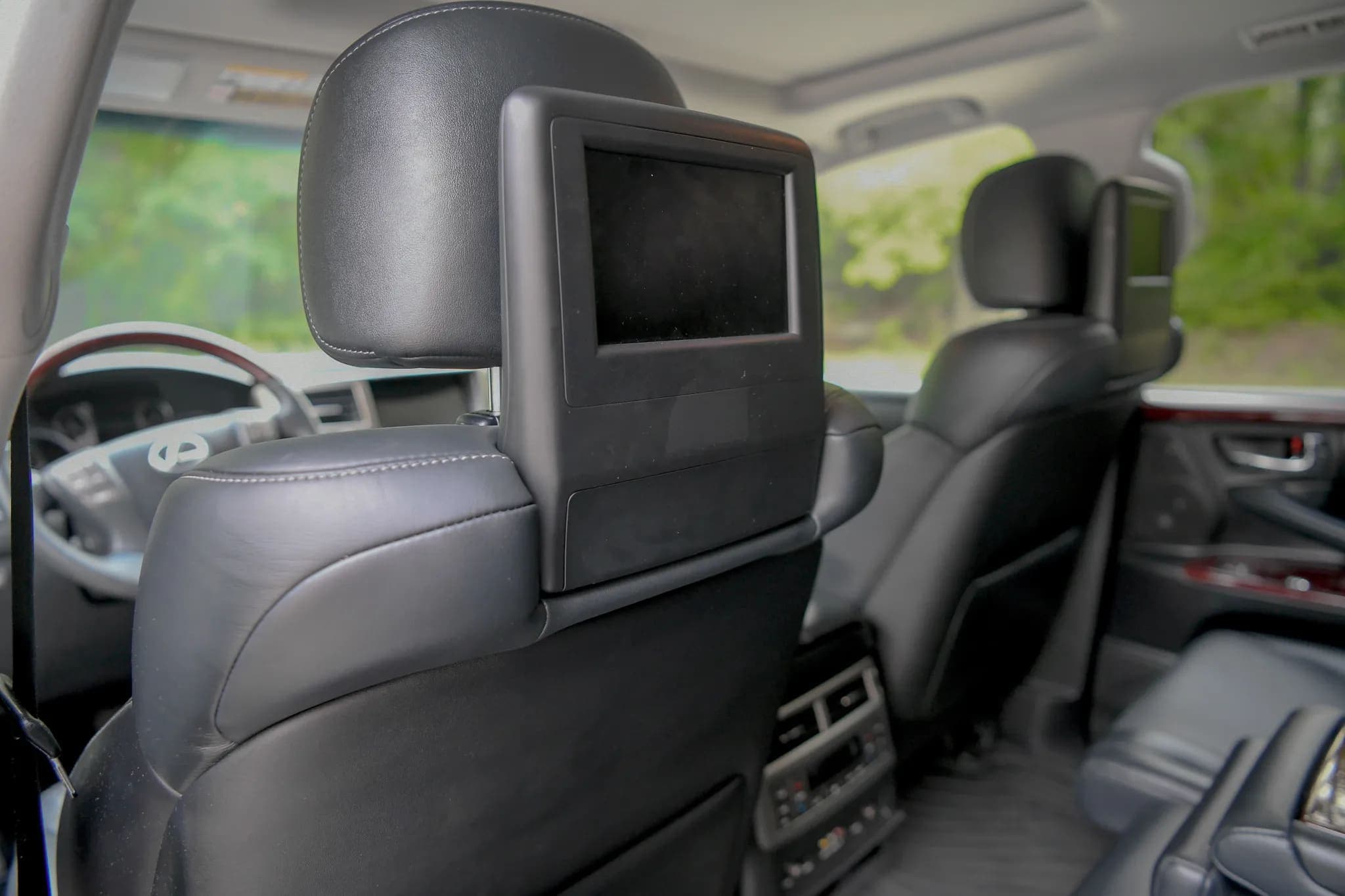 2014 Lexus LX570, view