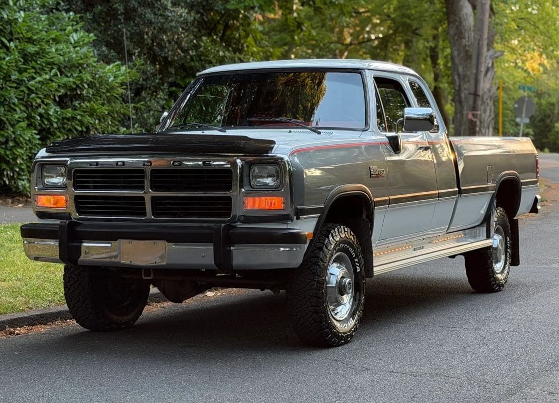 1993 Dodge Ram W250 LE Club Cab Cummins 4×4 5-Speed, view