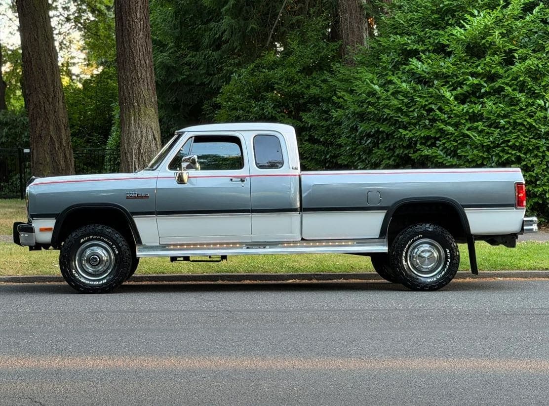 1993 Dodge Ram W250 LE Club Cab Cummins 4×4 5-Speed, view