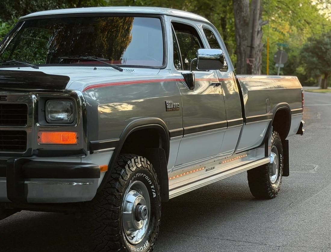 1993 Dodge Ram W250 LE Club Cab Cummins 4×4 5-Speed, view