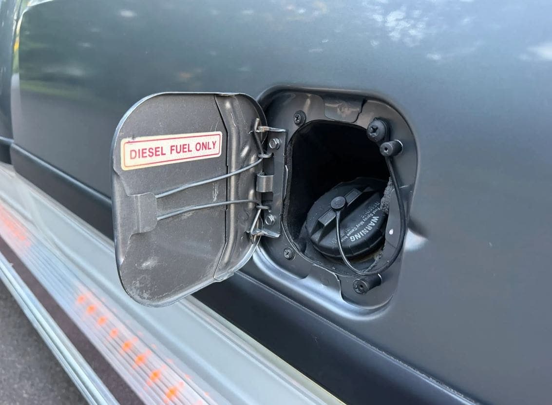 1993 Dodge Ram W250 LE Club Cab Cummins 4×4 5-Speed, view