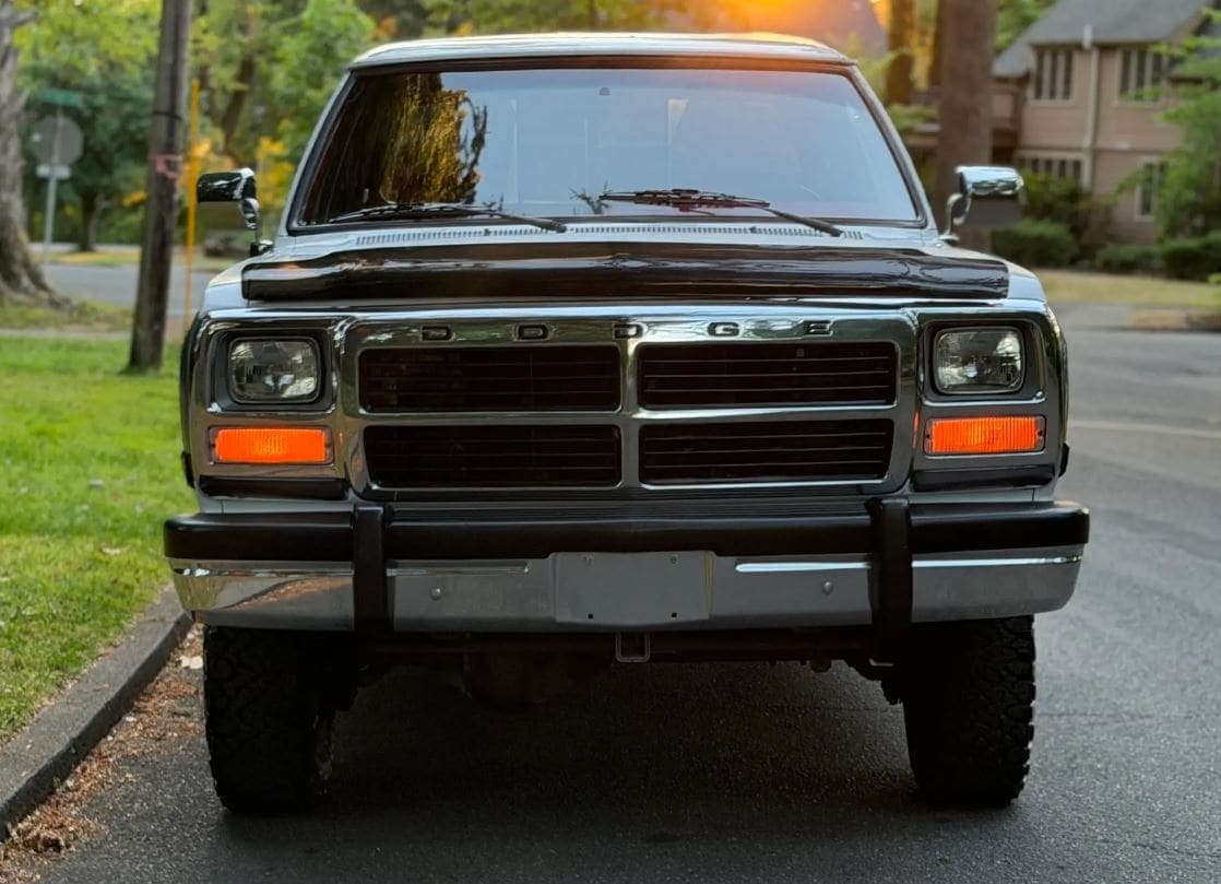 1993 Dodge Ram W250 LE Club Cab Cummins 4×4 5-Speed, view