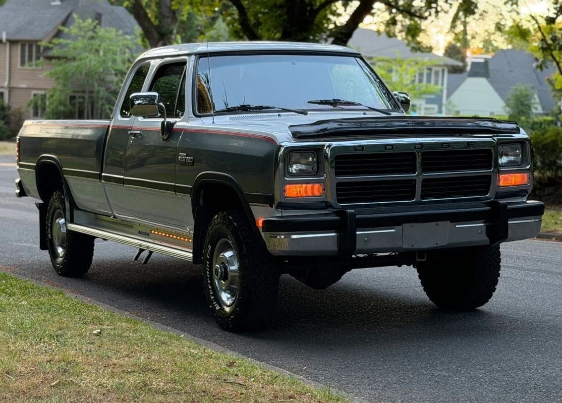 1993 Dodge Ram W250 LE Club Cab Cummins 4×4 5-Speed, view