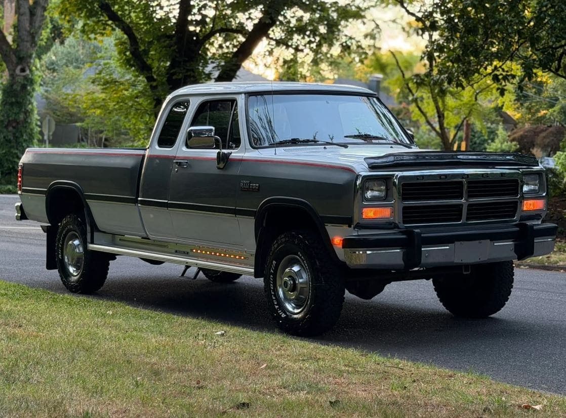 1993 Dodge Ram W250 LE Club Cab Cummins 4×4 5-Speed, view