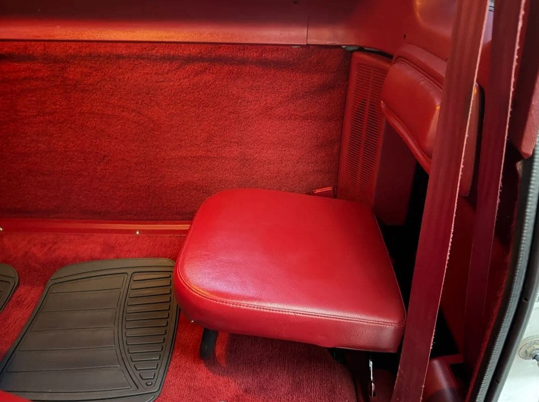 1993 Dodge Ram W250 LE Club Cab Cummins 4×4 5-Speed, view