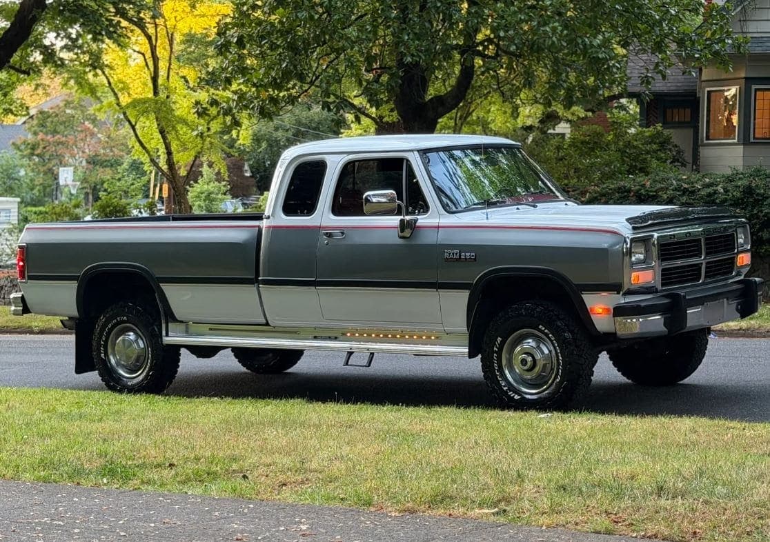 1993 Dodge Ram W250 LE Club Cab Cummins 4×4 5-Speed, view