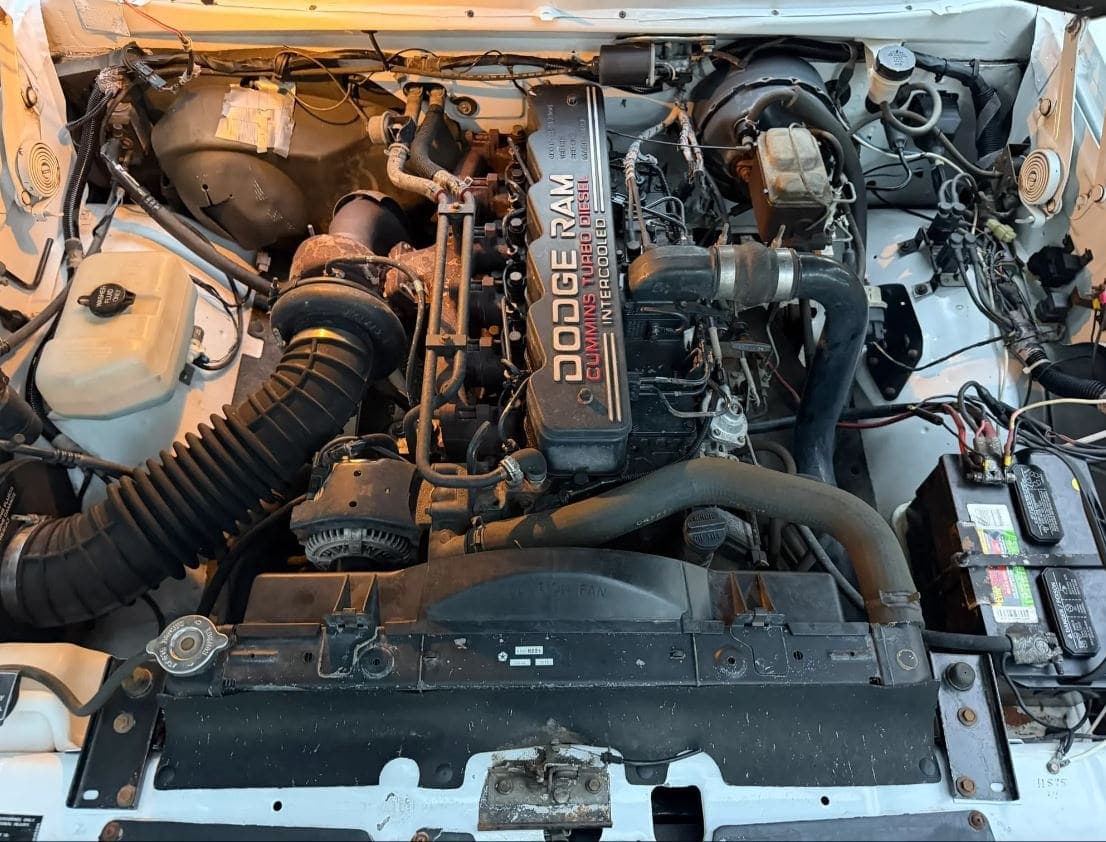 1993 Dodge Ram W250 LE Club Cab Cummins 4×4 5-Speed, view