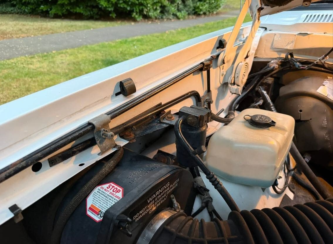 1993 Dodge Ram W250 LE Club Cab Cummins 4×4 5-Speed, view