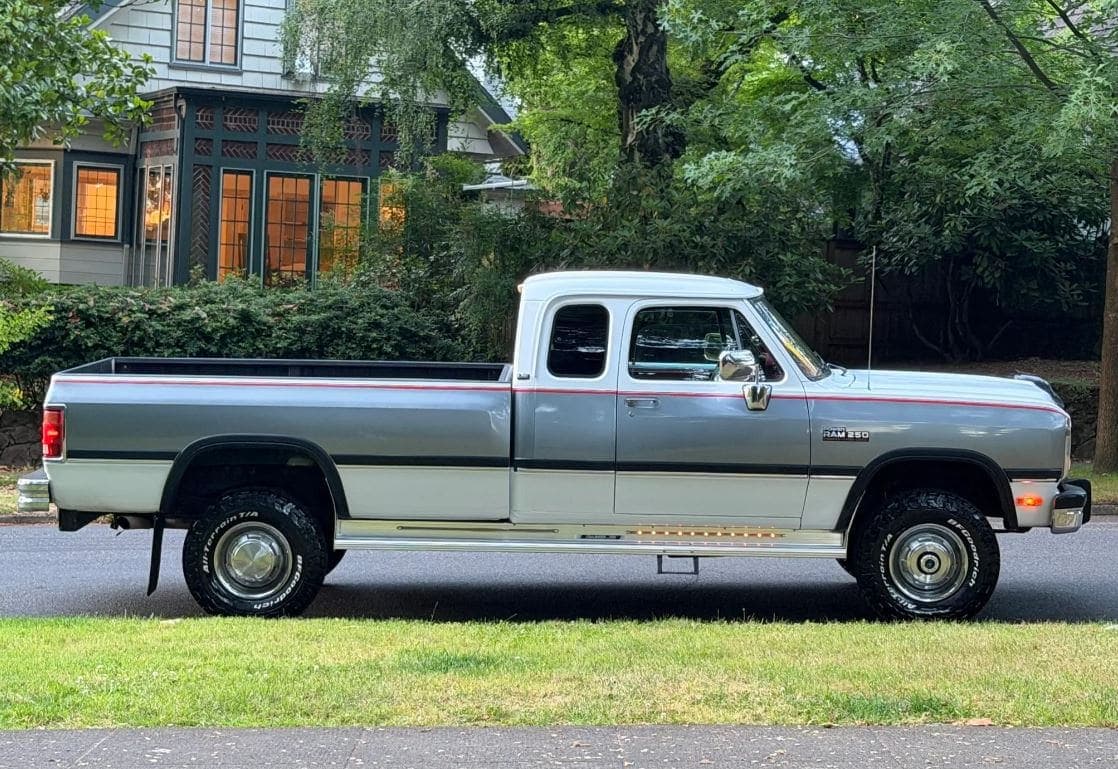 1993 Dodge Ram W250 LE Club Cab Cummins 4×4 5-Speed, view