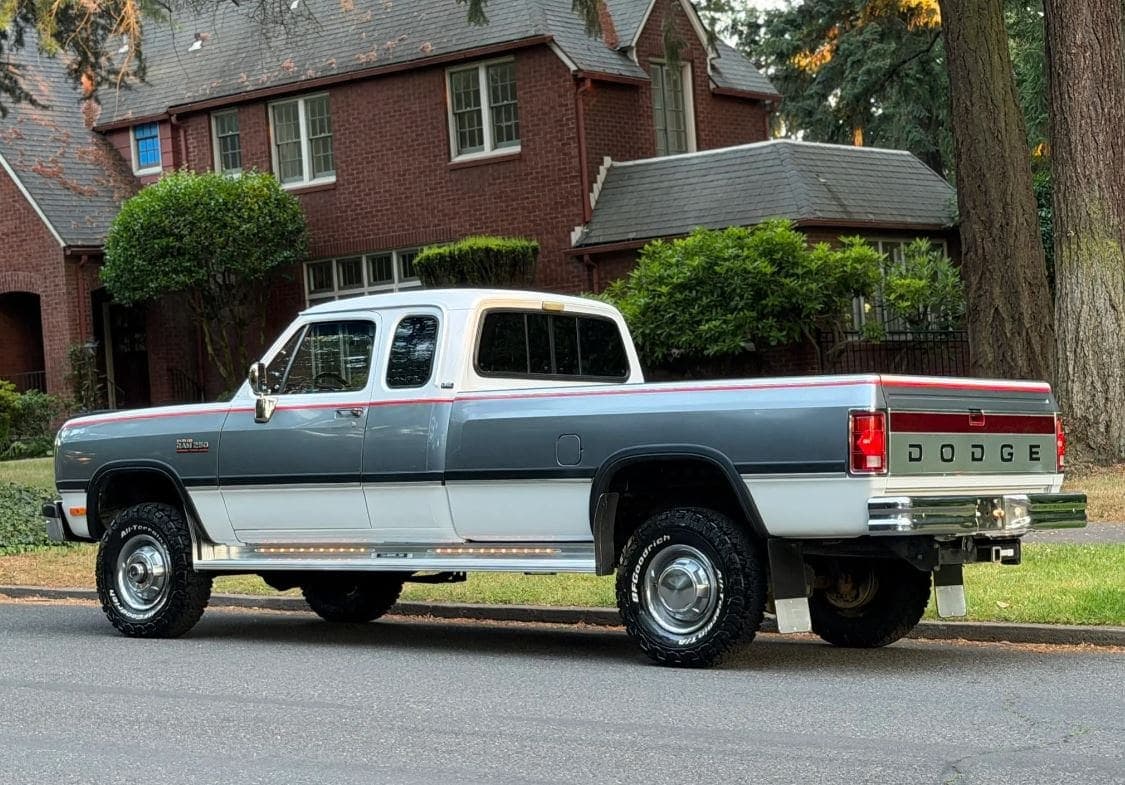 1993 Dodge Ram W250 LE Club Cab Cummins 4×4 5-Speed, view
