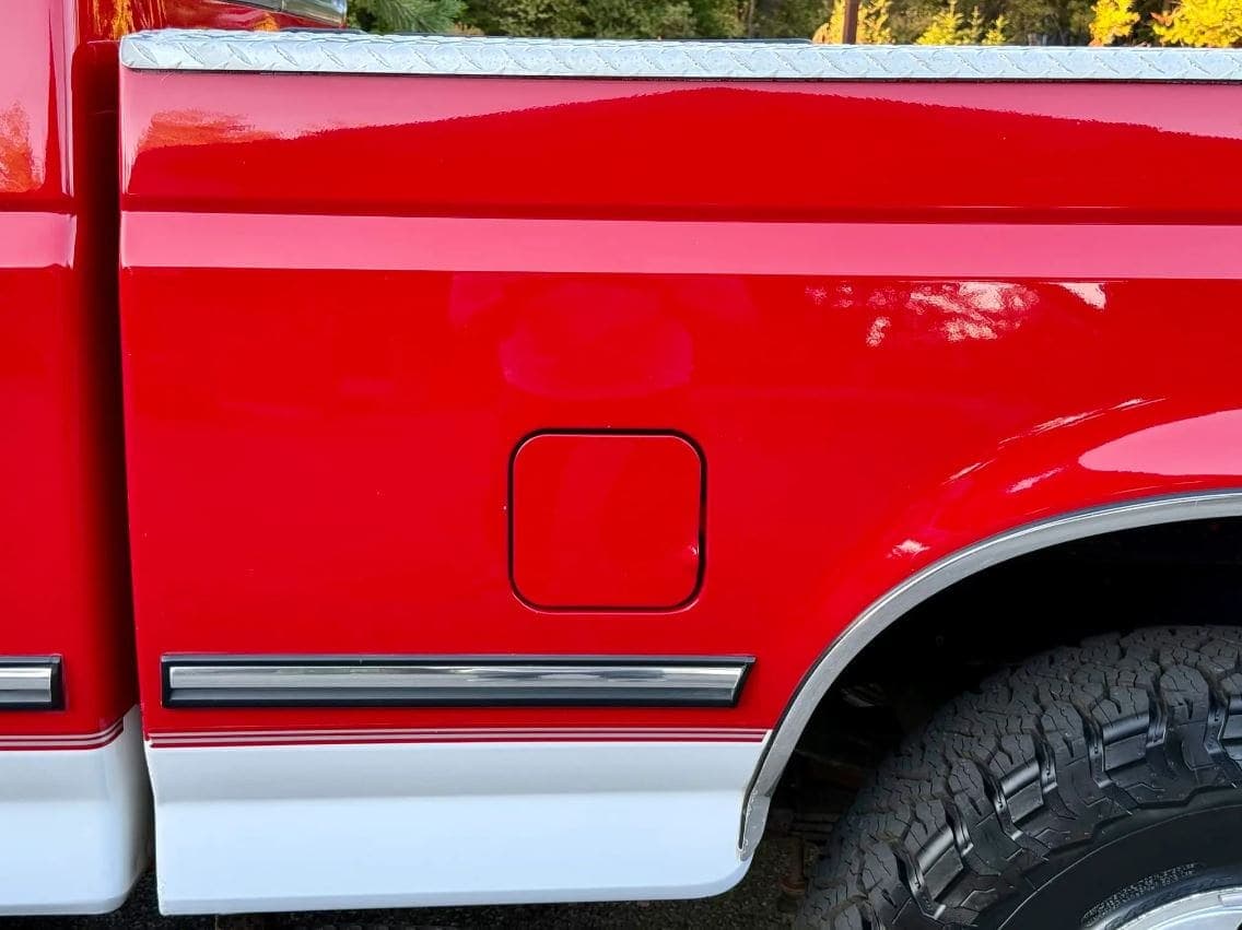 1996 Ford F-250 XLT SuperCab 7.5L 4×4 5-Speed, view