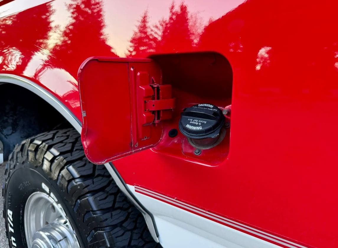 1996 Ford F-250 XLT SuperCab 7.5L 4×4 5-Speed, view