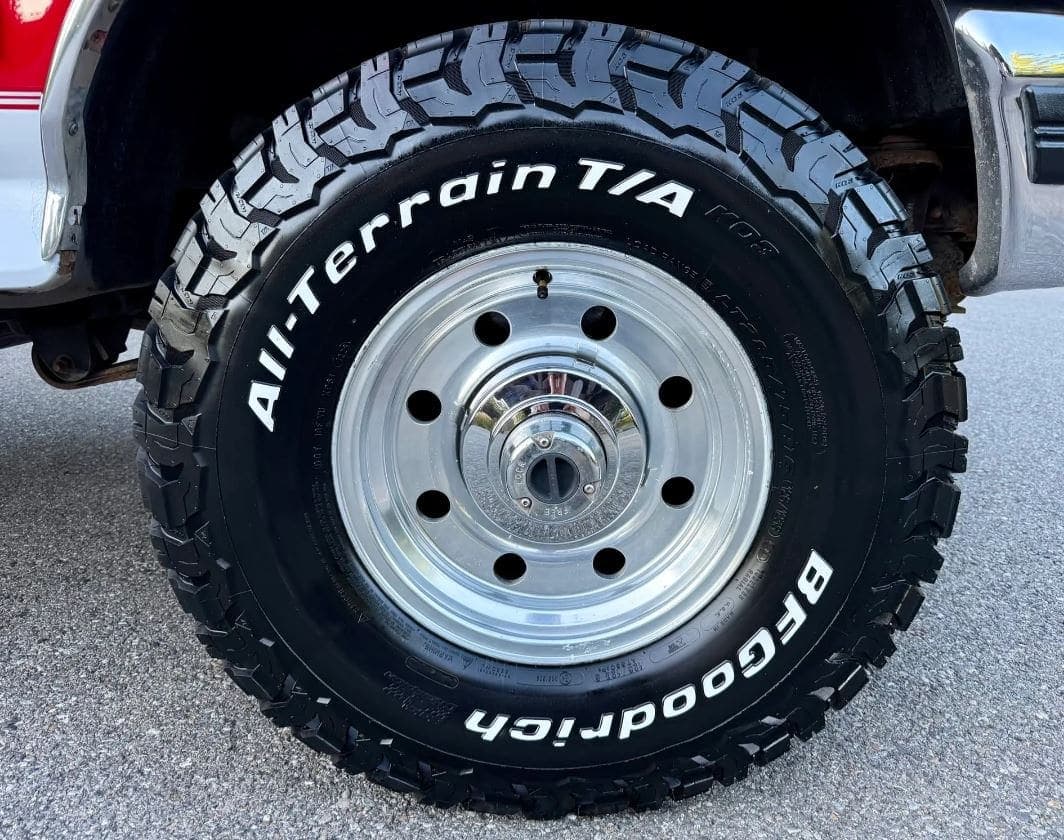 1996 Ford F-250 XLT SuperCab 7.5L 4×4 5-Speed, view