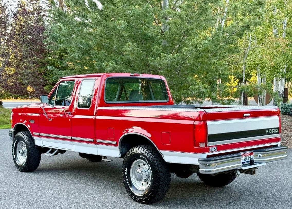 1996 Ford F-250 XLT SuperCab 7.5L 4×4 5-Speed, view