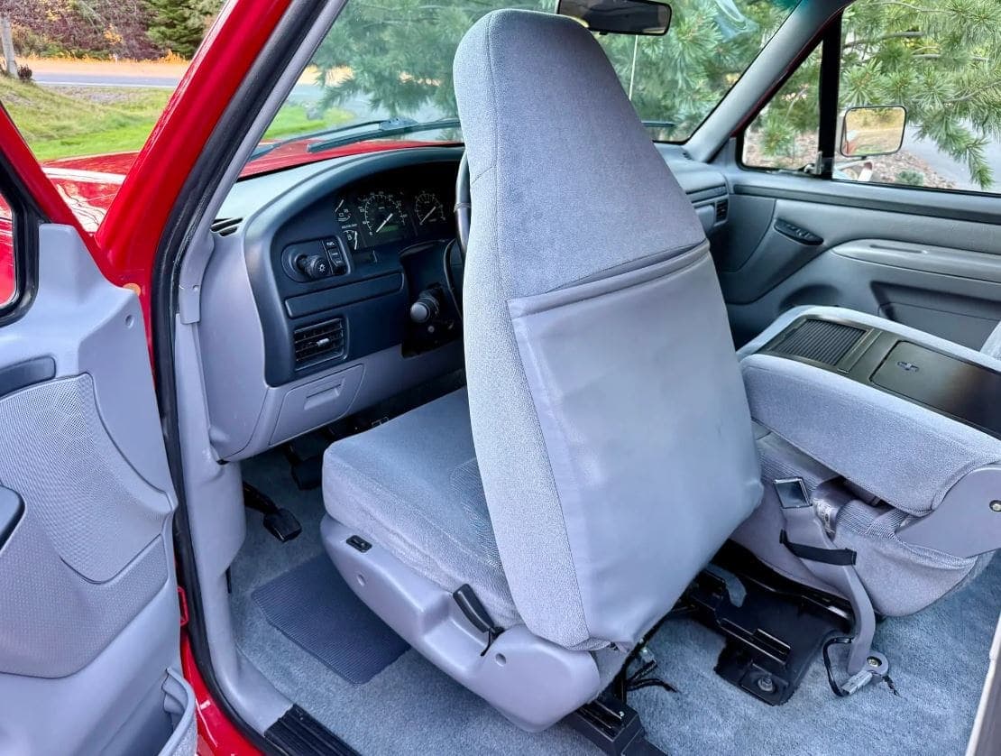 1996 Ford F-250 XLT SuperCab 7.5L 4×4 5-Speed, view