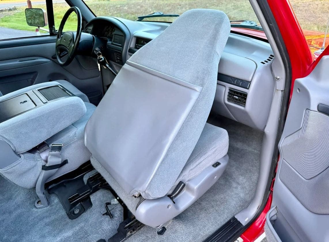 1996 Ford F-250 XLT SuperCab 7.5L 4×4 5-Speed, view
