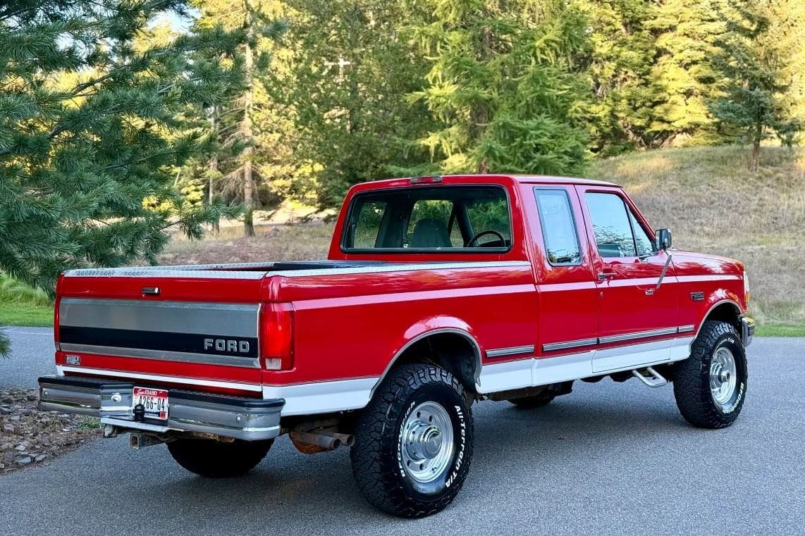 1996 Ford F-250 XLT SuperCab 7.5L 4×4 5-Speed, view