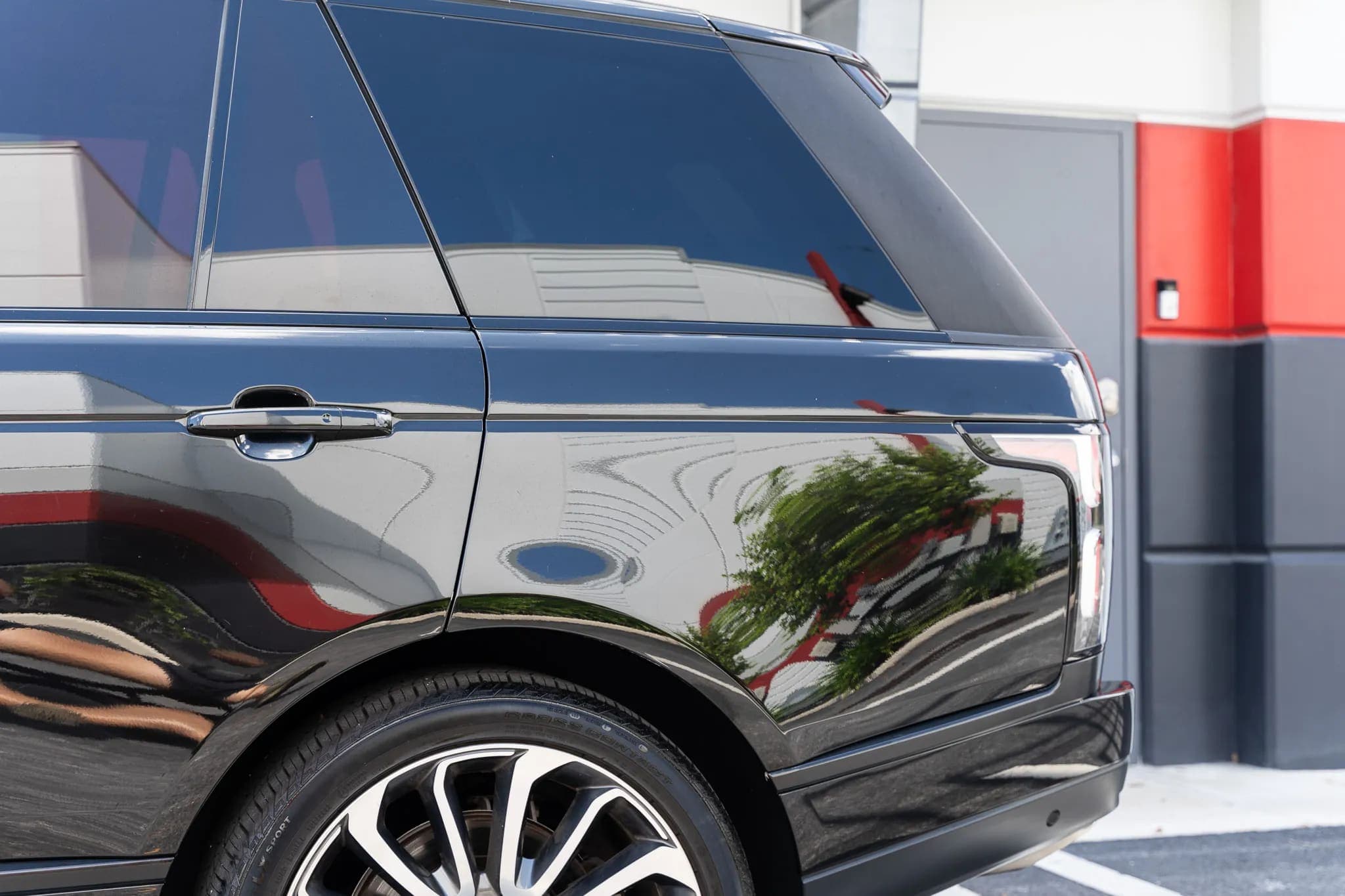 2018 Land Rover Range Rover Supercharged LWB, view