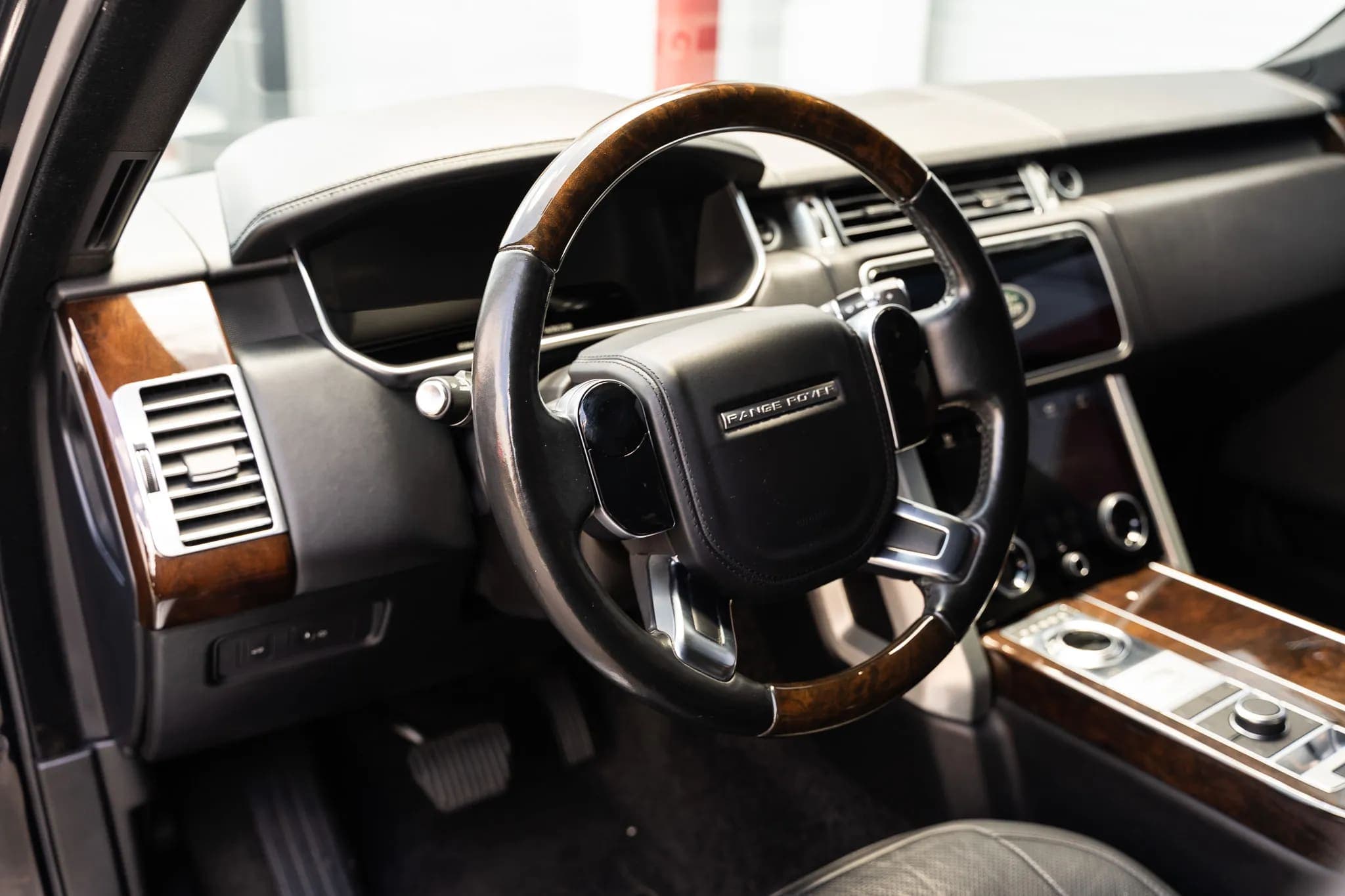 2018 Land Rover Range Rover Supercharged LWB, view