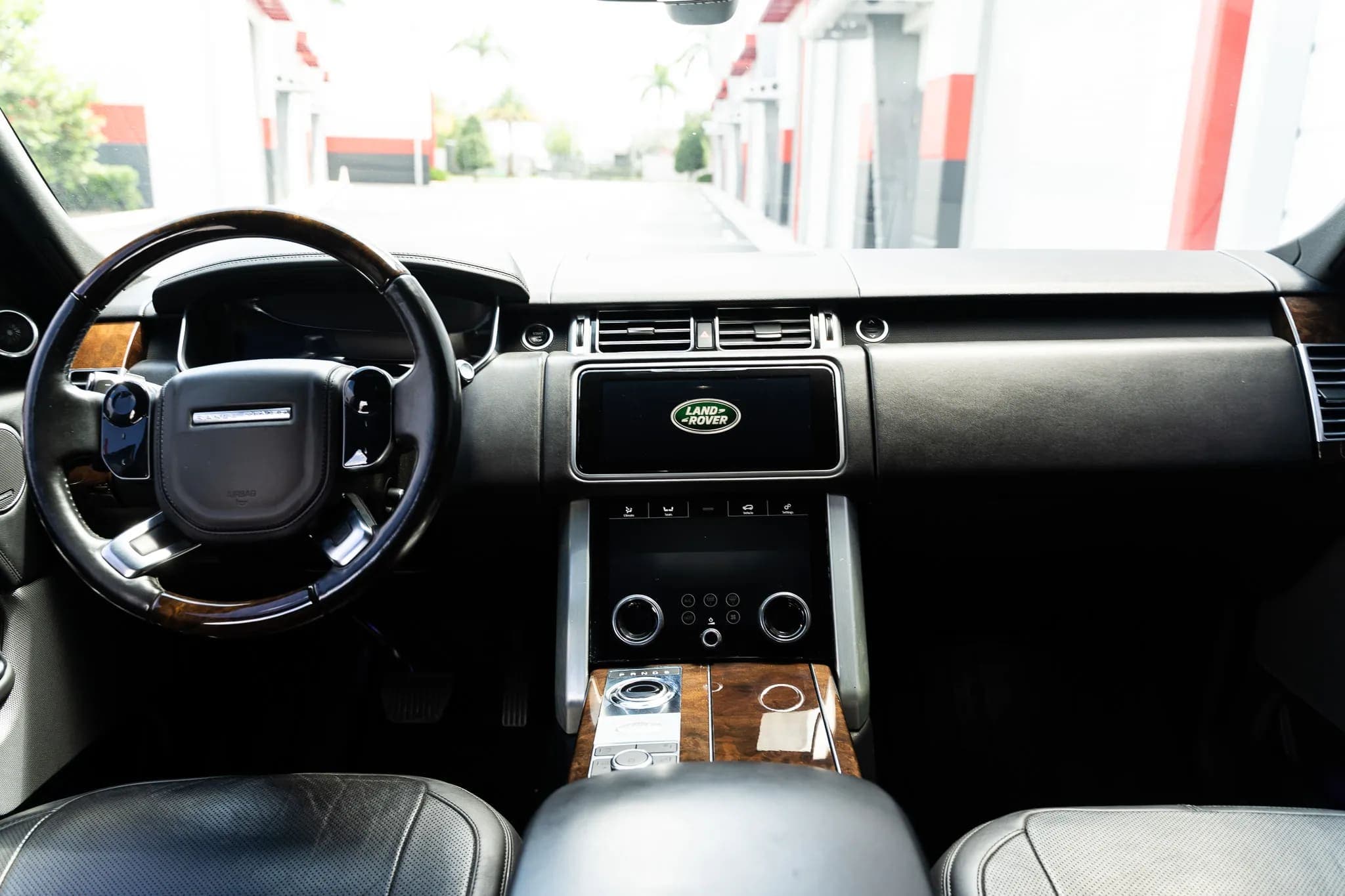 2018 Land Rover Range Rover Supercharged LWB, view