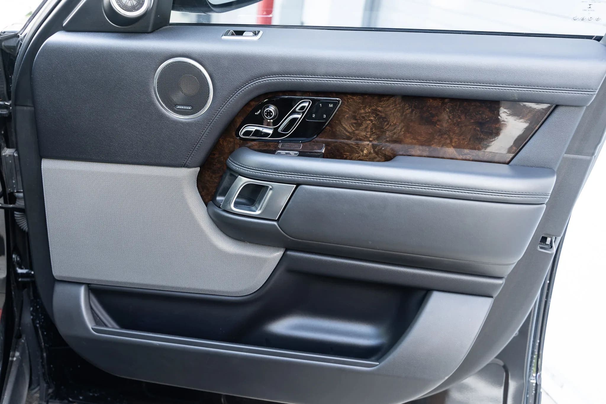 2018 Land Rover Range Rover Supercharged LWB, view