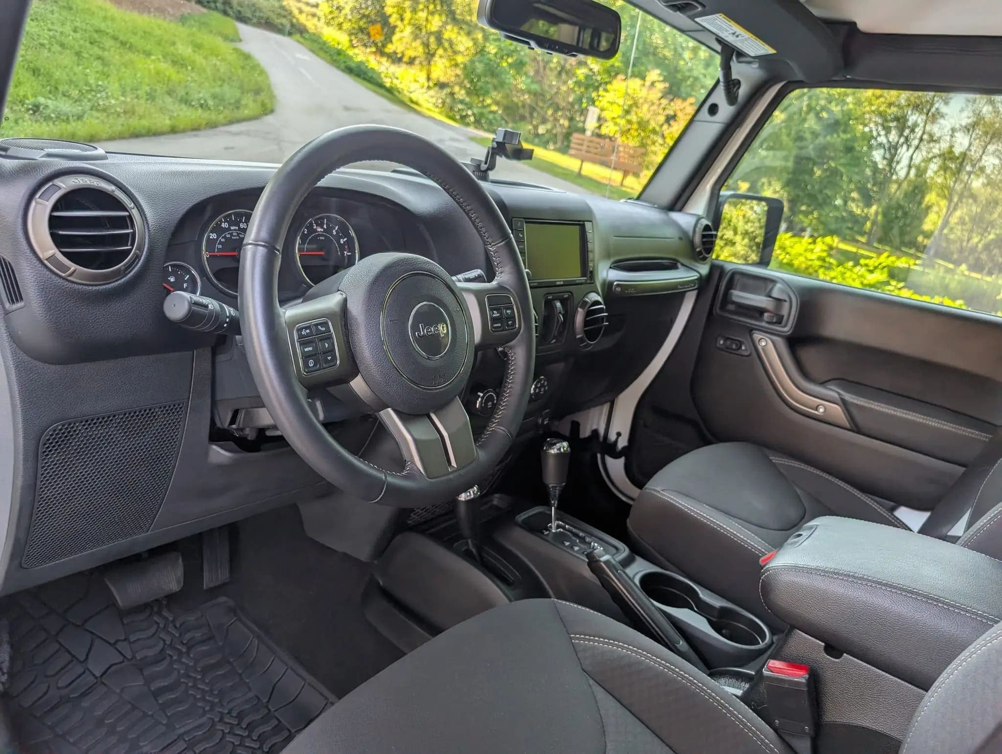 2018 Jeep Wrangler Unlimited Sport Golden Eagle Edition, view