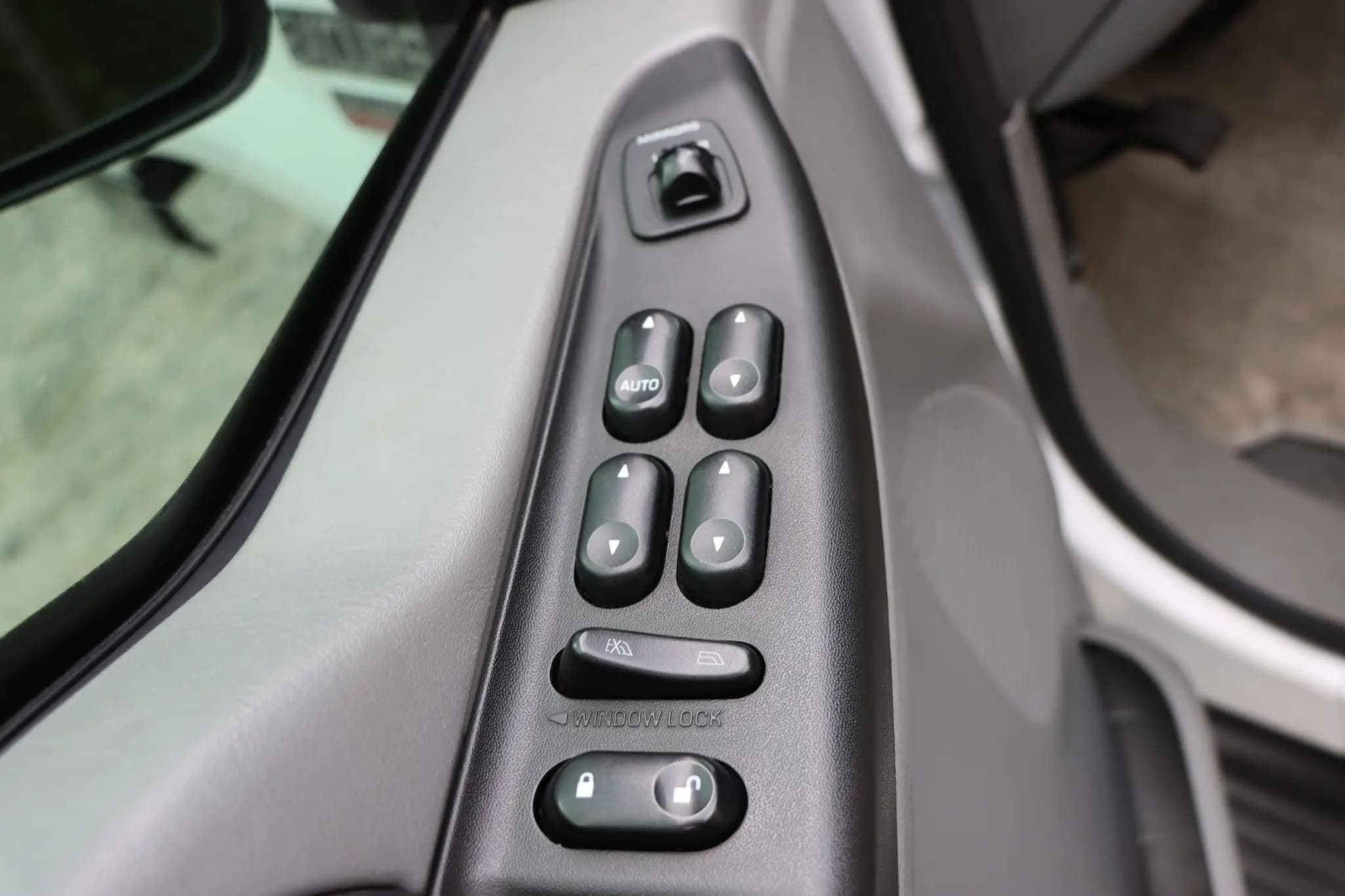 2005 Ford Excursion XLT Power Stroke 4×4, view
