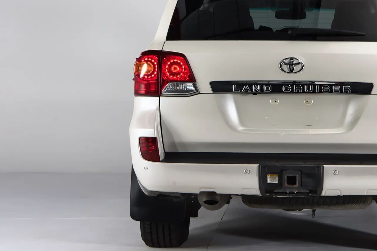 2015 Toyota Land Cruiser URJ200, view