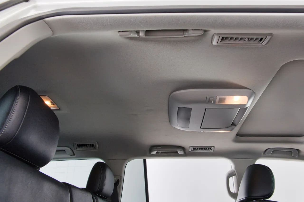 2015 Toyota Land Cruiser URJ200, view