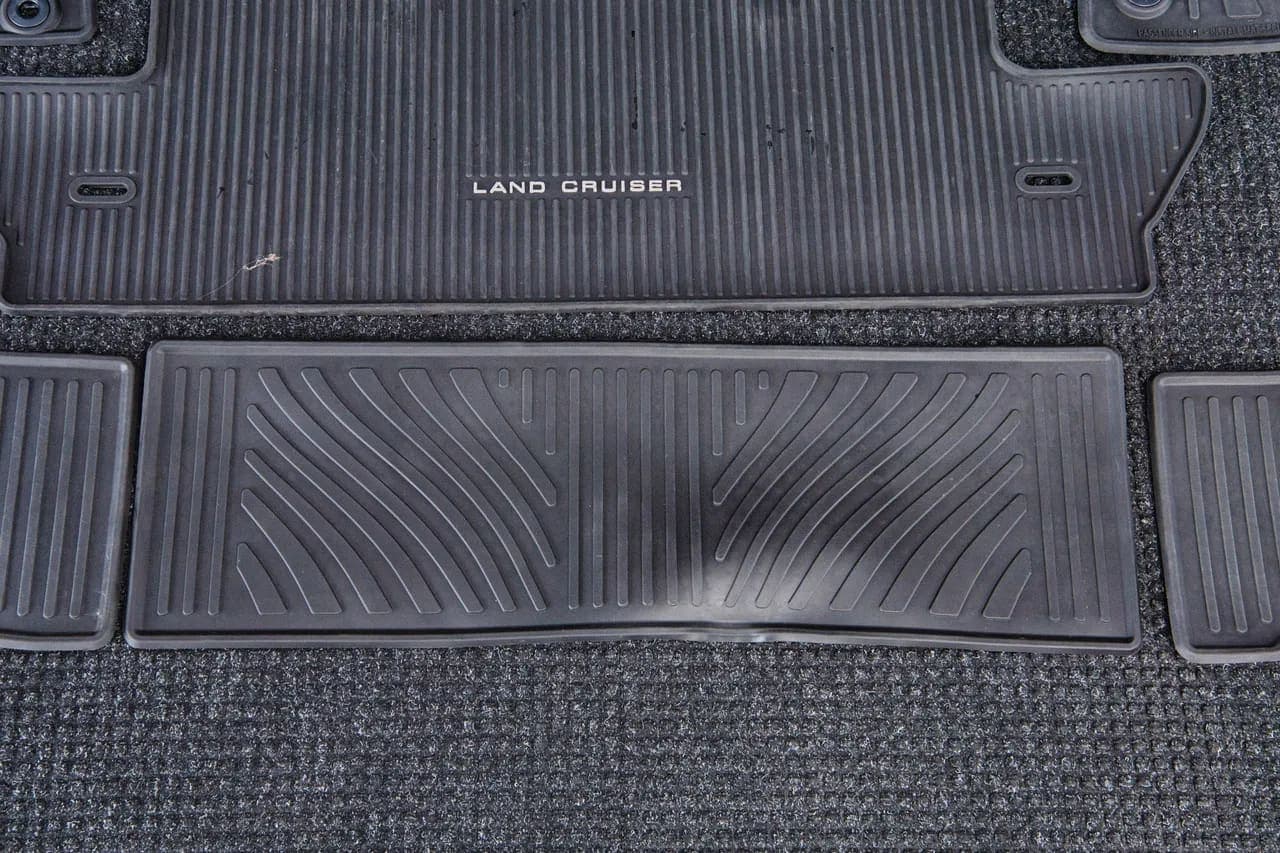 2015 Toyota Land Cruiser URJ200, view