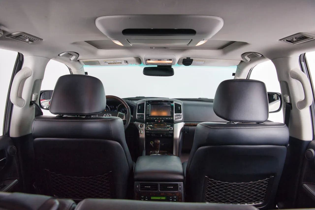 2015 Toyota Land Cruiser URJ200, view