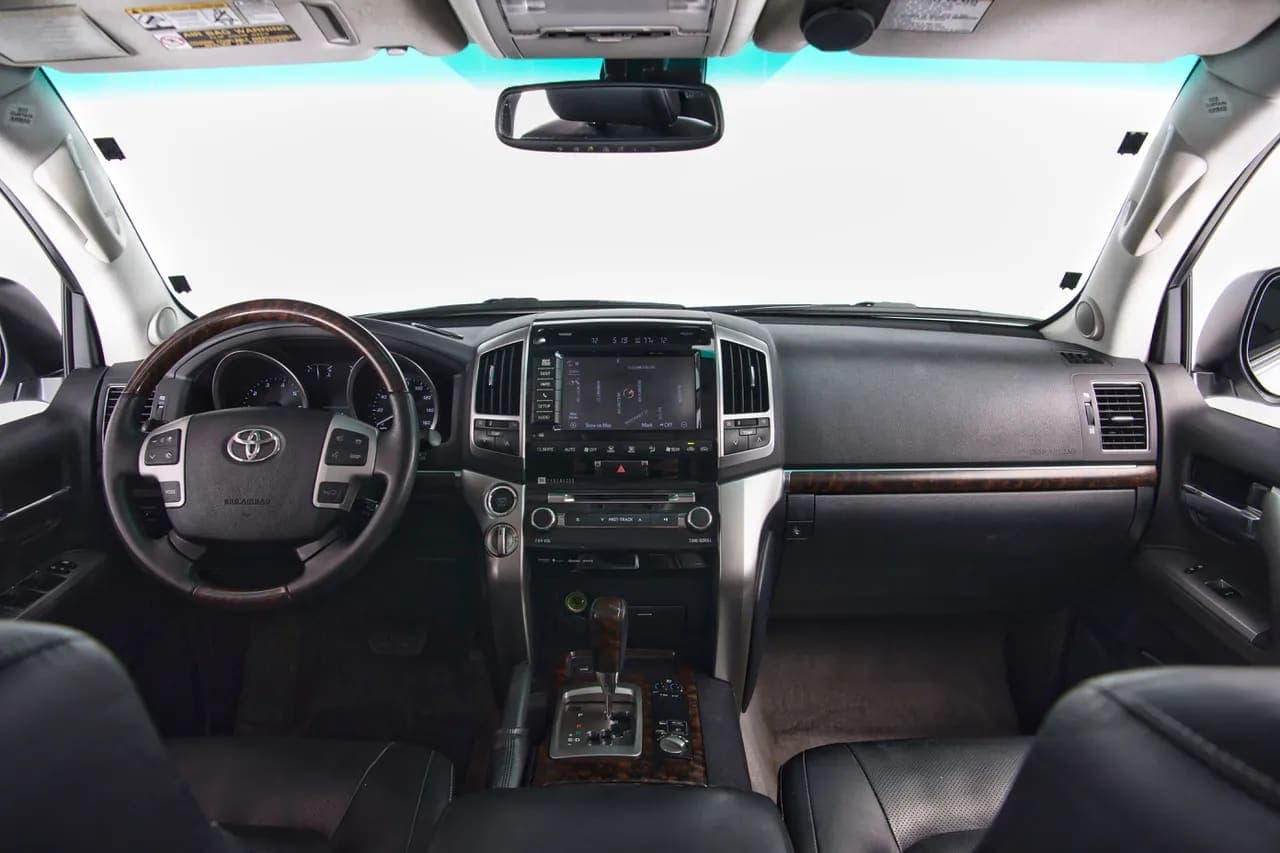 2015 Toyota Land Cruiser URJ200, view