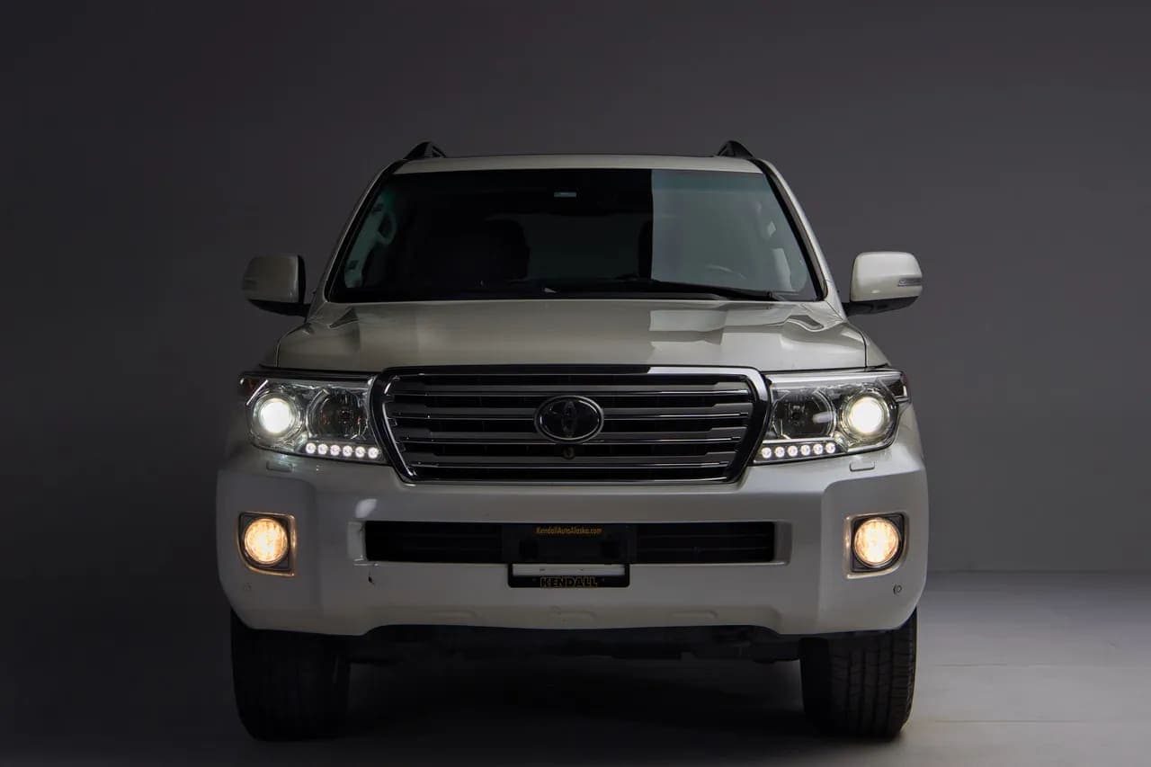 2015 Toyota Land Cruiser URJ200, view