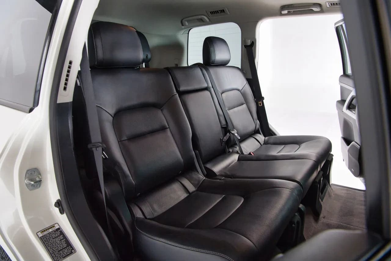 2015 Toyota Land Cruiser URJ200, view