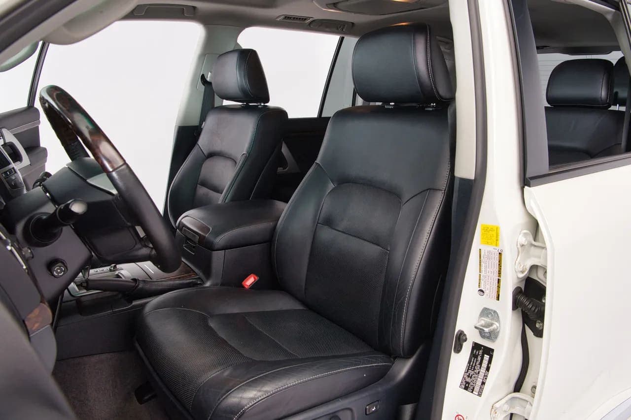 2015 Toyota Land Cruiser URJ200, view