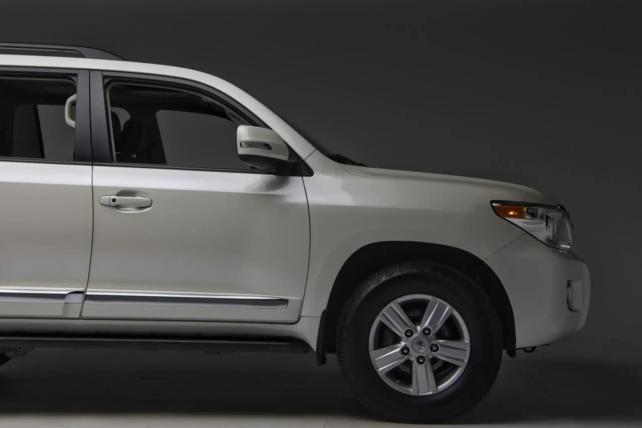 2015 Toyota Land Cruiser URJ200, view