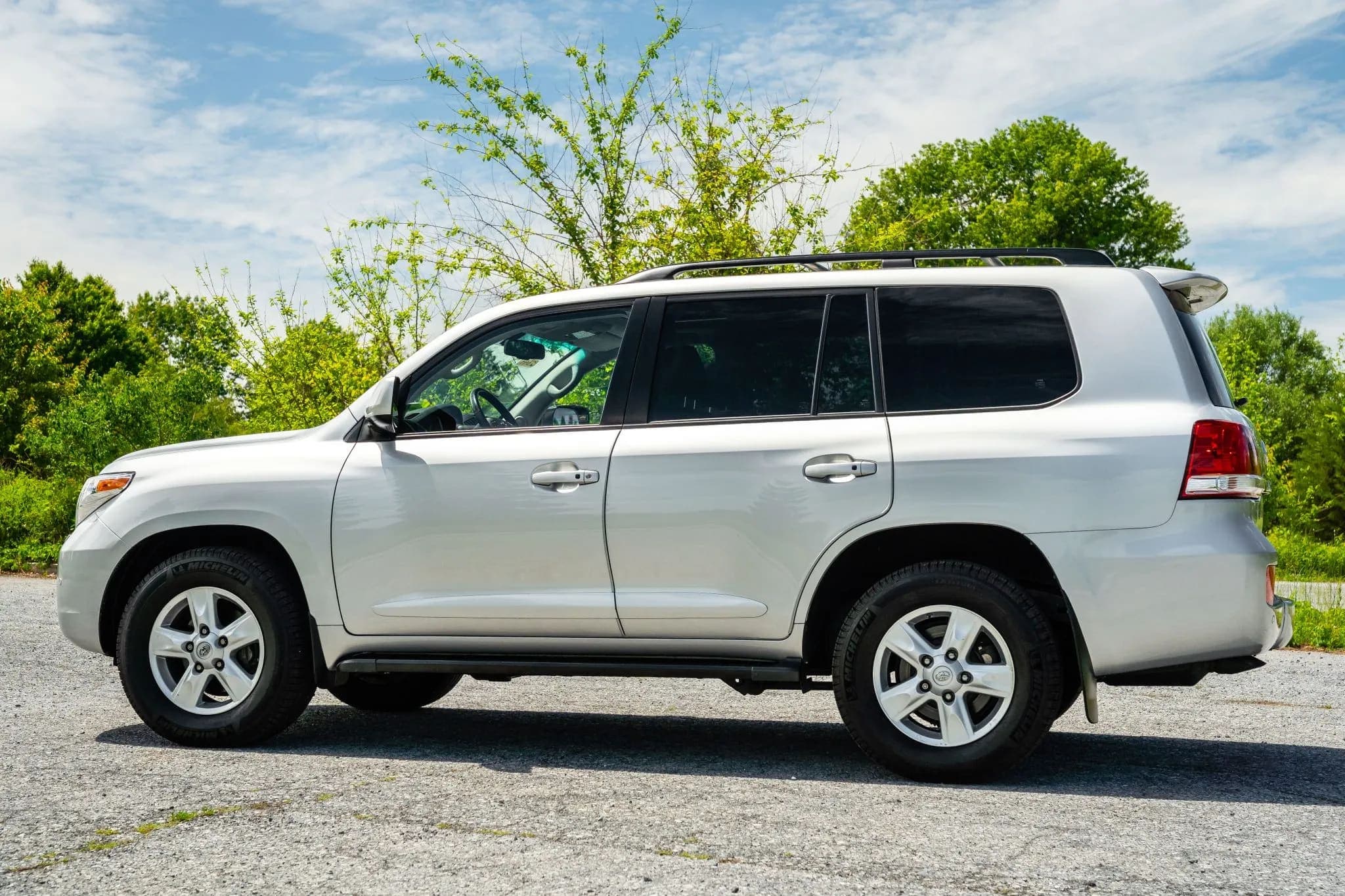 2008 Toyota Land Cruiser URJ200
 7k-Miles Like new, view