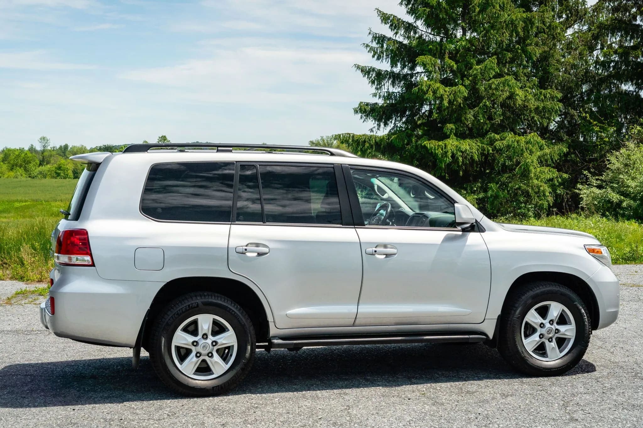 2008 Toyota Land Cruiser URJ200
 7k-Miles Like new, view