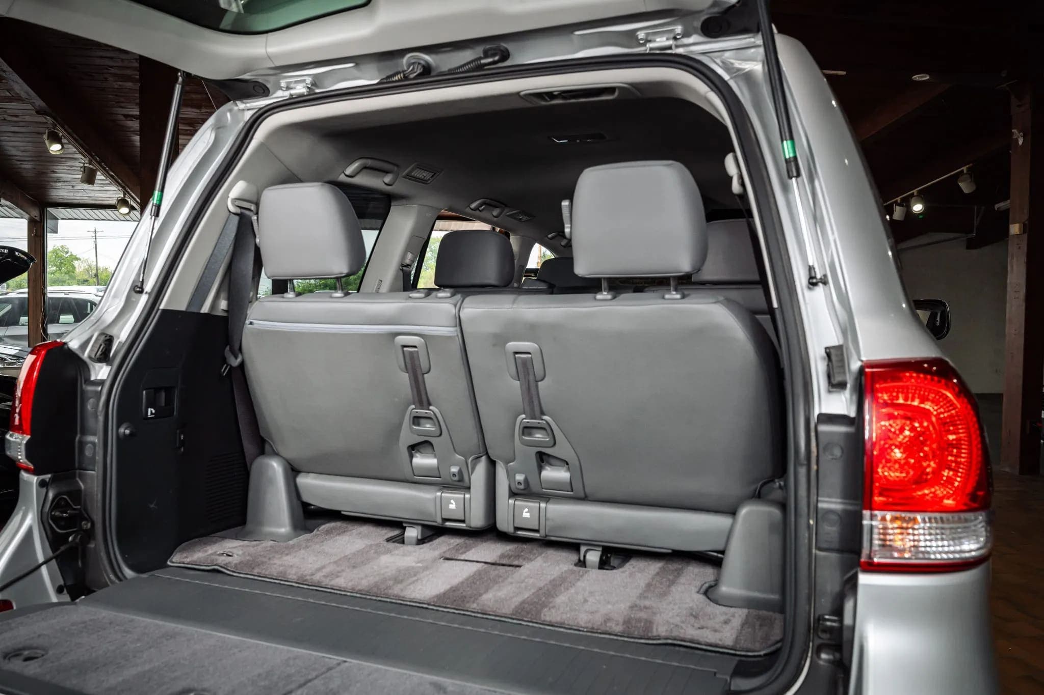 2008 Toyota Land Cruiser URJ200
 7k-Miles Like new, view