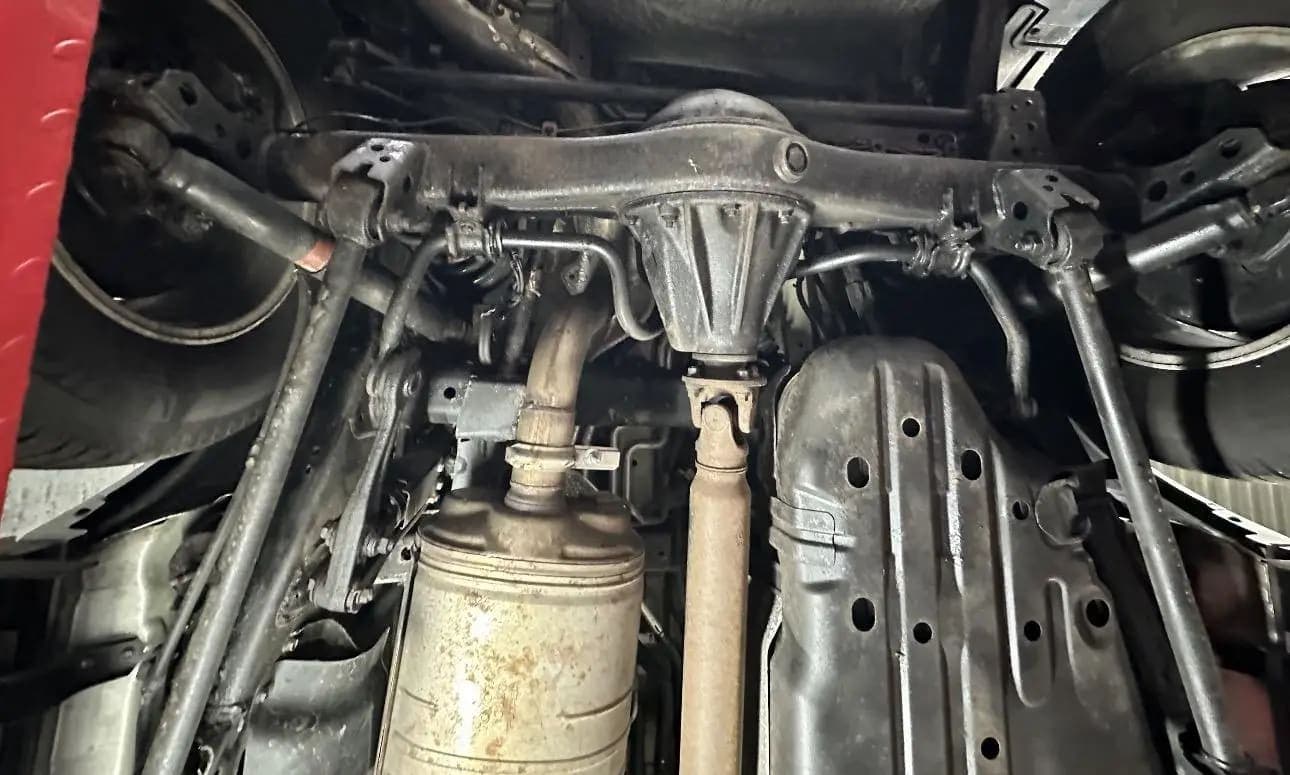 2008 Toyota Land Cruiser URJ200
 7k-Miles Like new, view