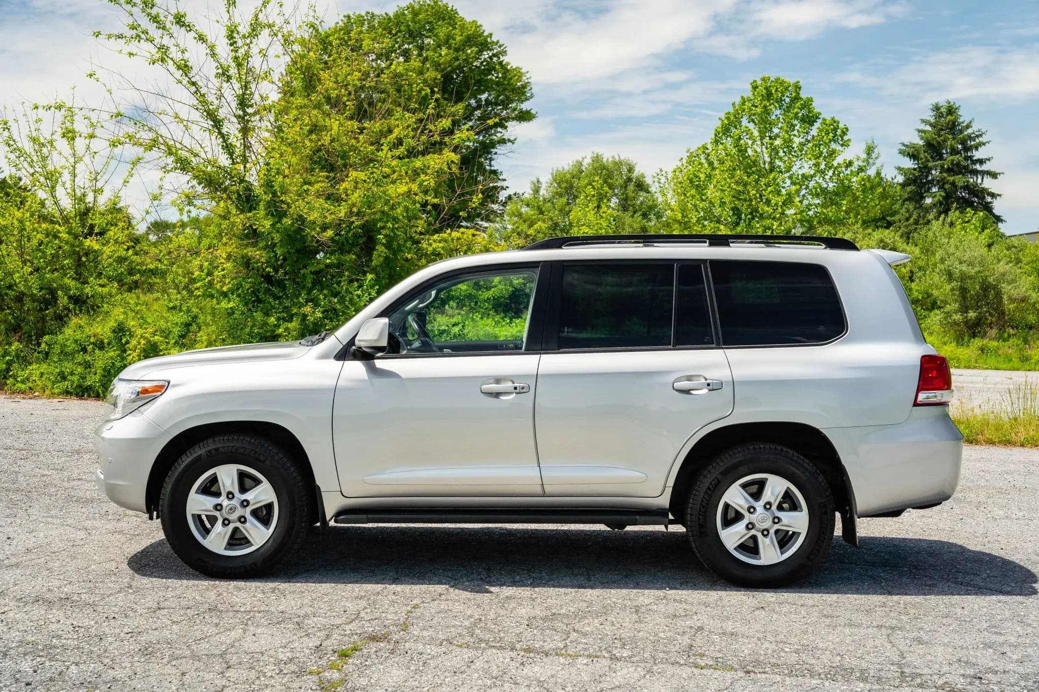 2008 Toyota Land Cruiser URJ200
 7k-Miles Like new, view