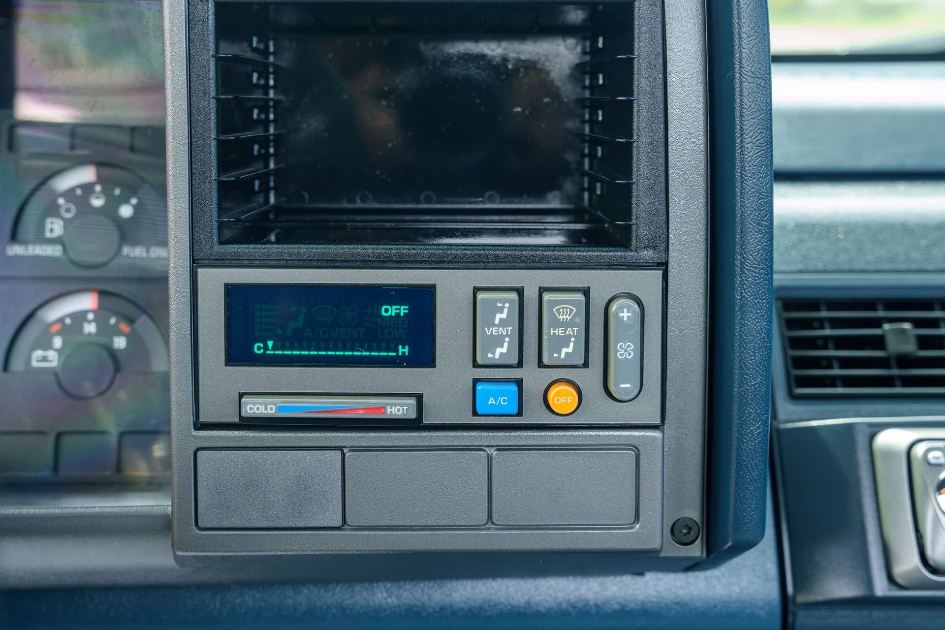 1990 Chevrolet 1500 Pickup, view