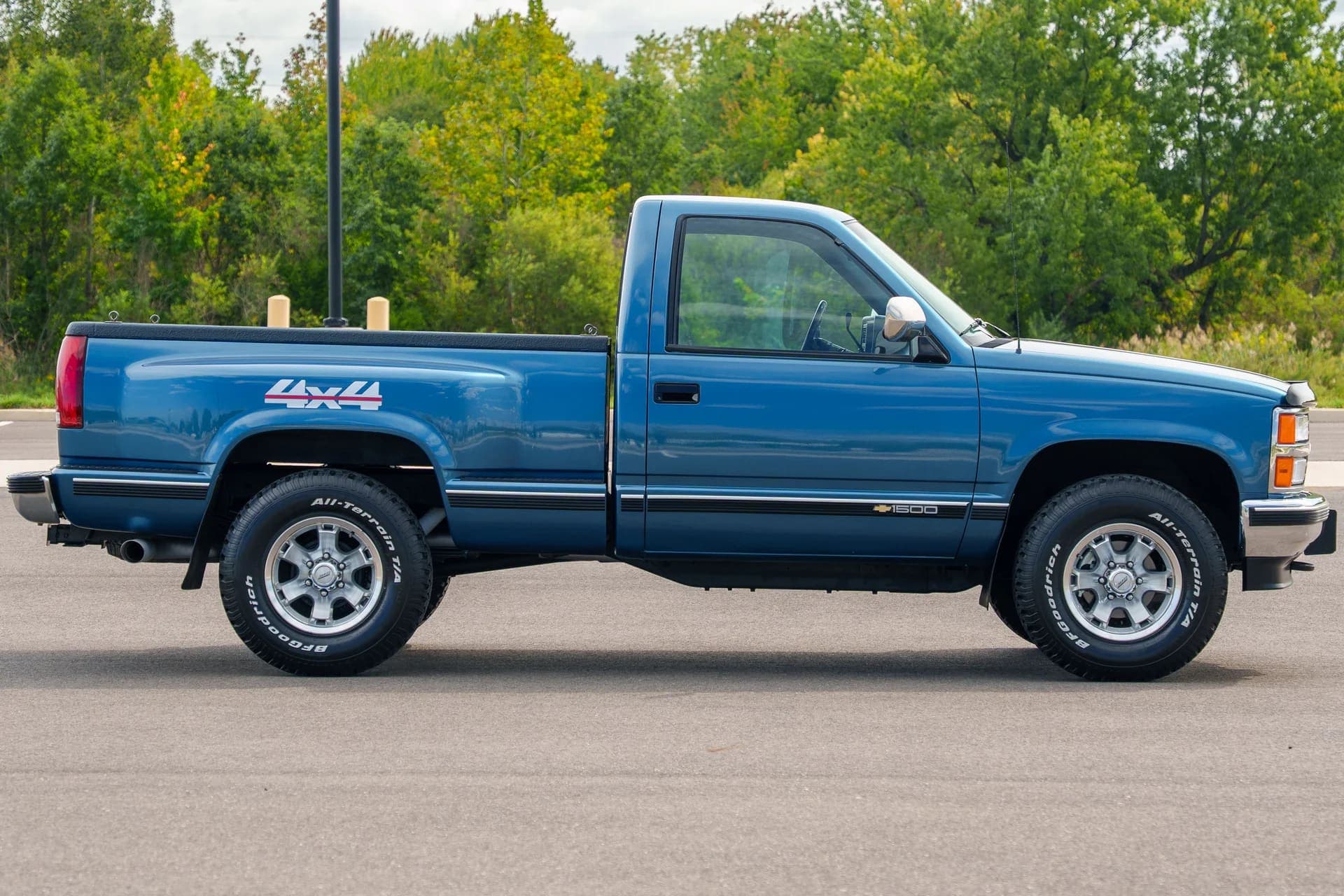 1990 Chevrolet 1500 Pickup, view