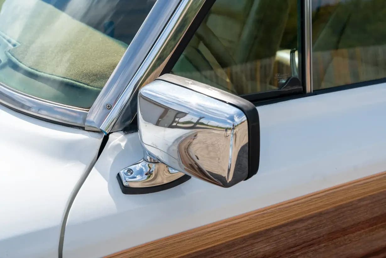 1987 Jeep Grand Wagoneer, view