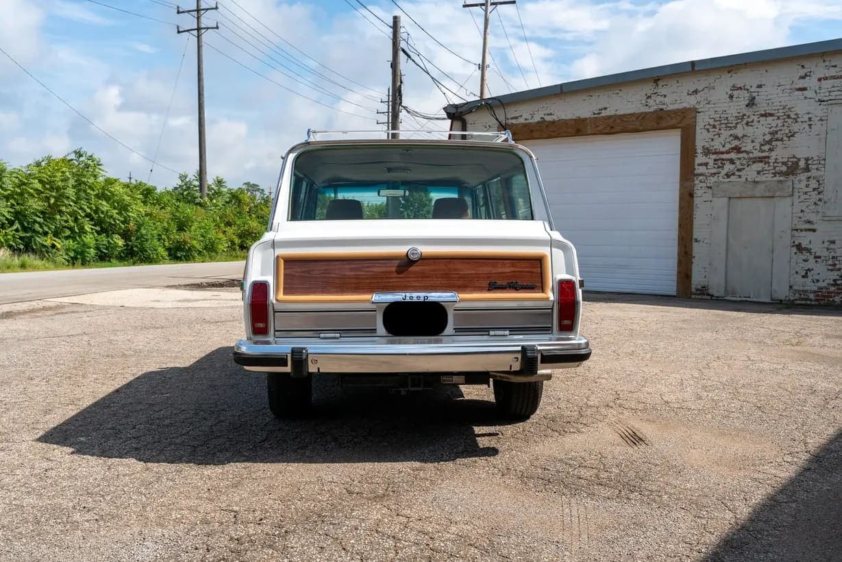 1987 Jeep Grand Wagoneer, view