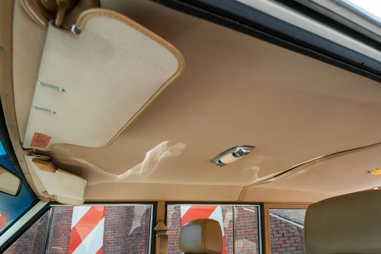 1987 Jeep Grand Wagoneer, view