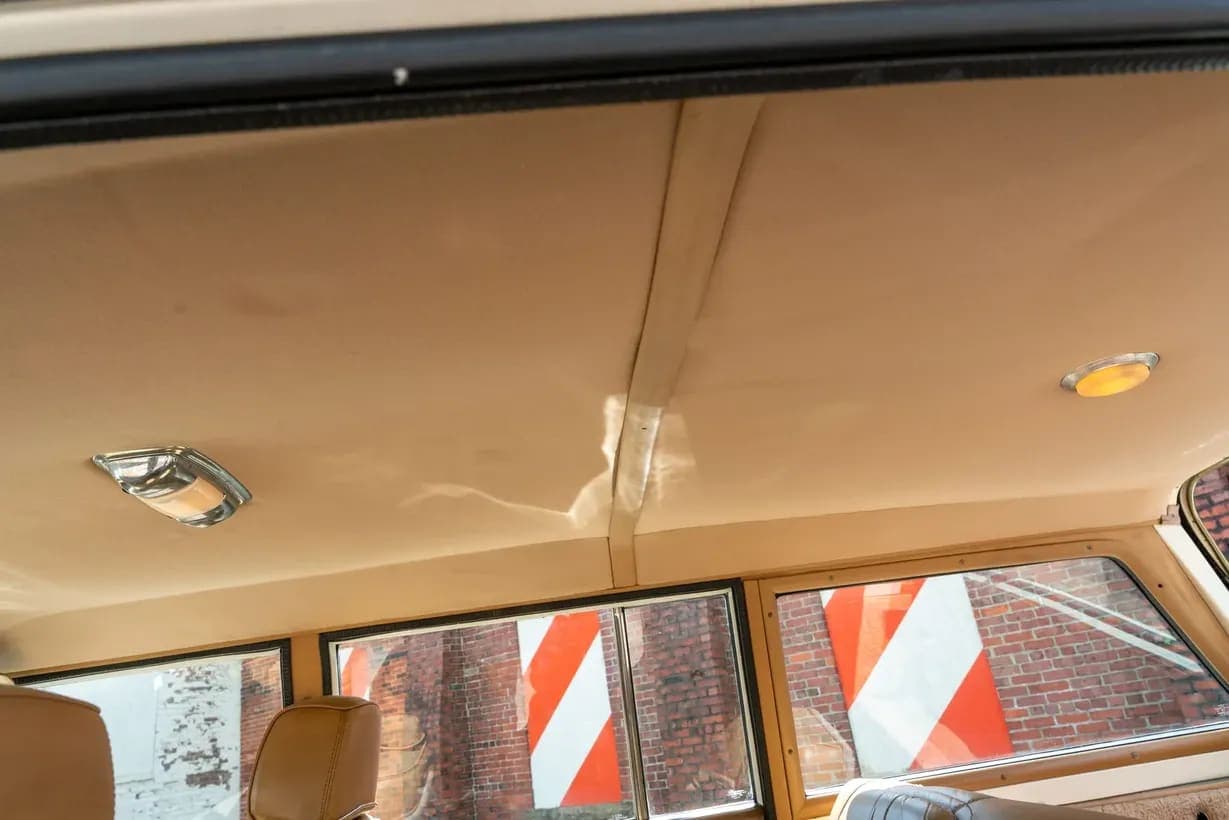 1987 Jeep Grand Wagoneer, view